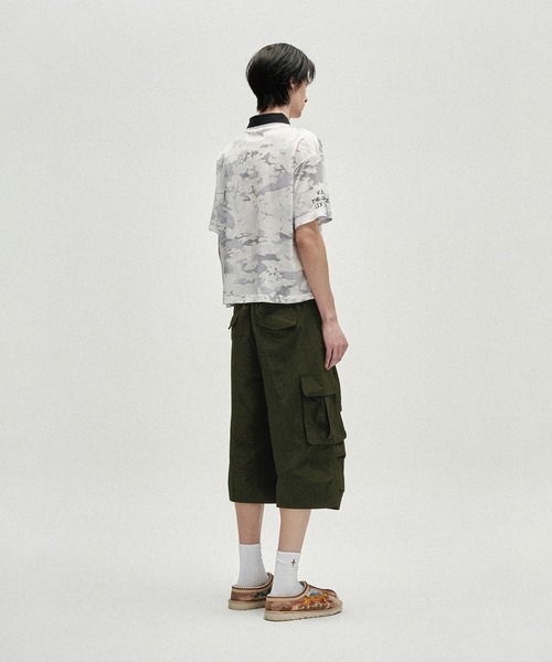 NOT4NERD(ノットフォーナード)の「NOT4NERD/ノットフォーナード/Knee Tuck Parachute Cargo Bermuda Shorts(カーゴパンツ・メンズ・ライトカーキ/ブラック・L/M)」の16枚目の写真
