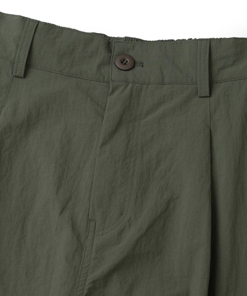 NOT4NERD(ノットフォーナード)の「NOT4NERD/ノットフォーナード/Knee Tuck Parachute Cargo Bermuda Shorts(カーゴパンツ・メンズ・ライトカーキ/ブラック・L/M)」の21枚目の写真