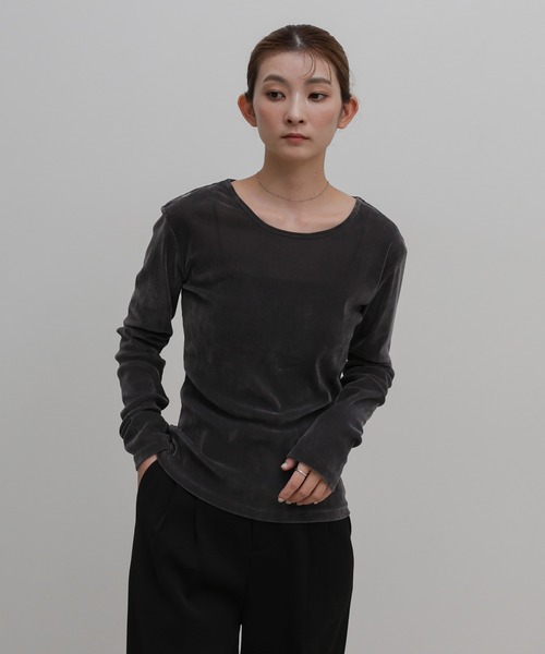 select MOCA(セレクトモカ)の「シアーベロアロンT(Tシャツ/カットソー・レディース・アイボリー/ブラウン/チャコールグレー/ブラック・FREE)」の5枚目の写真