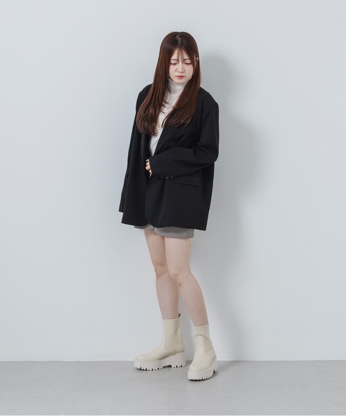 EVOL(イーボル)の「【S-LLサイズ展開・美脚効果あり】7cmニットショートブーツ JB4076(ブーツ・レディース・ブラック/アイボリー・S/M/L/LL)」の12枚目の写真