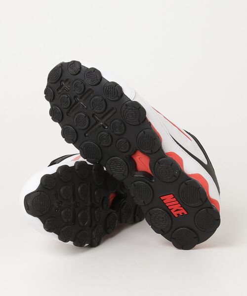 NIKE（ナイキ）の「NIKE/ナイキ ﾘｱｯｸｽ 8 NSW SL（スニーカー・メンズ・ホワイト×レッド・28cm/27.5cm/27cm/26.5cm/26cm/25.5cm）」の3枚目の写真