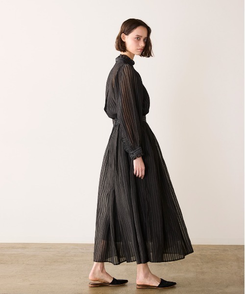 Marilyn Moon(マリリンムーン)の「sheer velour flare skirt(スカート・レディース・グリーン/グレー/ブラック・FREE)」の6枚目の写真