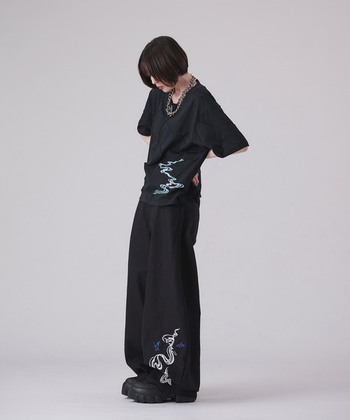 狐独(コドク)の「刺繍リップバルーンパンツ(その他パンツ・メンズ・ブラック・LARGE/MEDIUM/SMALL)」の16枚目の写真