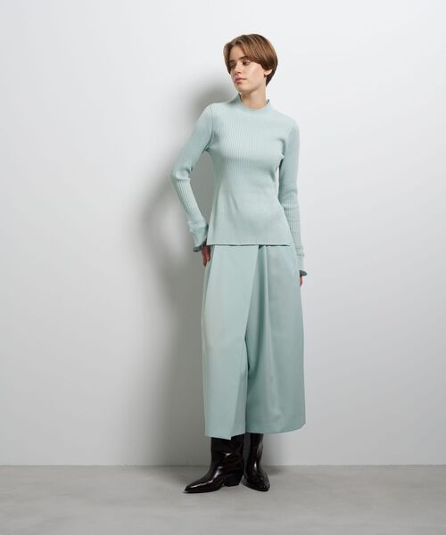 LANVIN en Bleu(ランバンオンブルー)の「カフスデザインリブニット(ニット/セーター・レディース・チャコールグレー/ボルドー/ライトカーキ・38)」の4枚目の写真