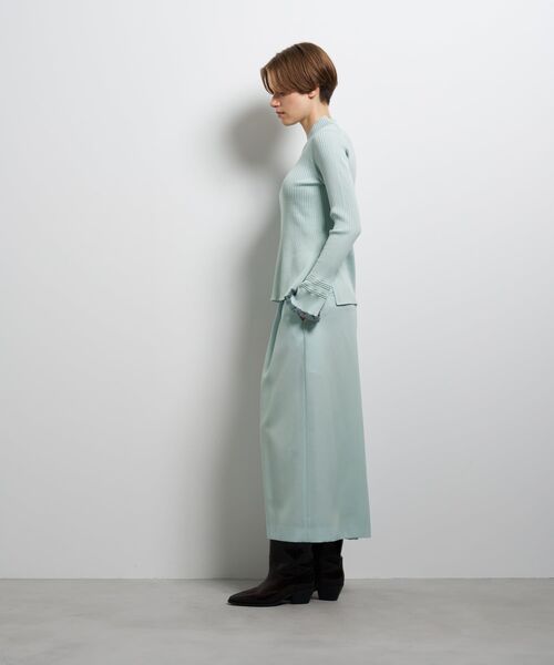 LANVIN en Bleu(ランバンオンブルー)の「カフスデザインリブニット(ニット/セーター・レディース・チャコールグレー/ボルドー/ライトカーキ・38)」の5枚目の写真