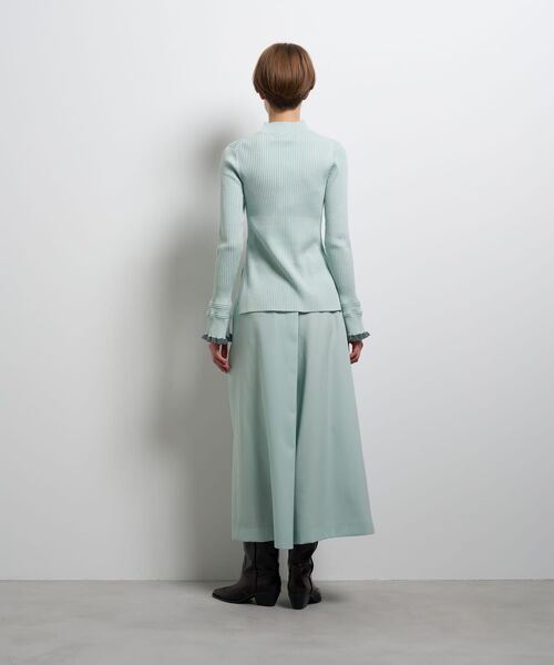 LANVIN en Bleu(ランバンオンブルー)の「カフスデザインリブニット(ニット/セーター・レディース・チャコールグレー/ボルドー/ライトカーキ・38)」の6枚目の写真