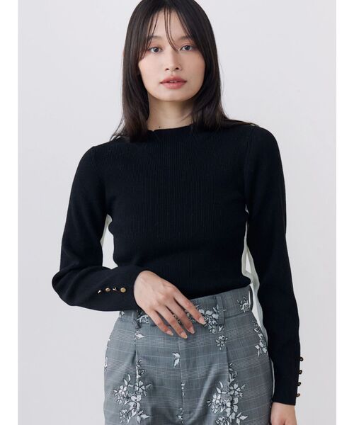 TONAL（トーナル）の「ウォッシャブルウールバイカラーハイネックニット（ニット/セーター・レディース・ライトブルー/オフホワイト/ブラック/ピンク/グレー・MEDIUM）」の22枚目の写真
