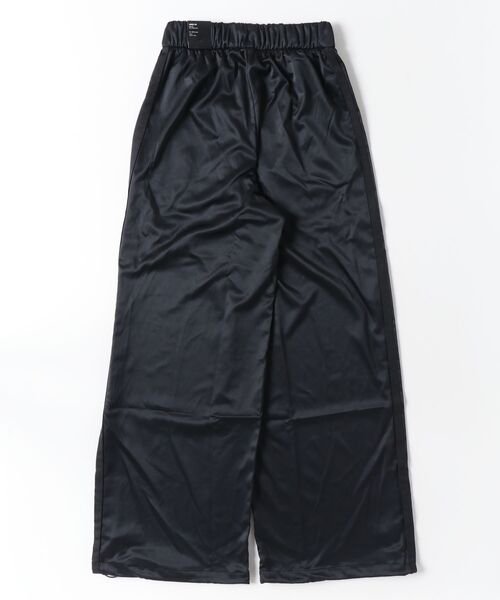 adidas(アディダス)の「ラックスフロー サテン ルーズフィット ストレートレッグ オープンヘム パンツ / アディダス adidas(その他パンツ・レディース・ブラック・X-LARGE/MEDIUM/LARGE/XX-LARGE/X-SMALL/SMALL)」の6枚目の写真