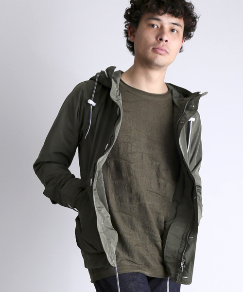 Denime（ドゥニーム）の「POLY/NYLON M/PARKA/ポリエステルナイロン・マウンテンパーカー（マウンテンパーカー・メンズ・オリーブ/オフホワイト・LARGE/MEDIUM）」の2枚目の写真