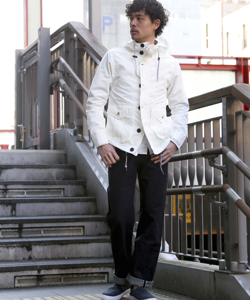 Denime（ドゥニーム）の「POLY/NYLON M/PARKA/ポリエステルナイロン・マウンテンパーカー（マウンテンパーカー・メンズ・オリーブ/オフホワイト・LARGE/MEDIUM）」の17枚目の写真