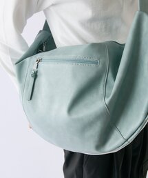 earthy（アーシー）の「オーバーパネルショルダーバッグ（ショルダーバッグ）」