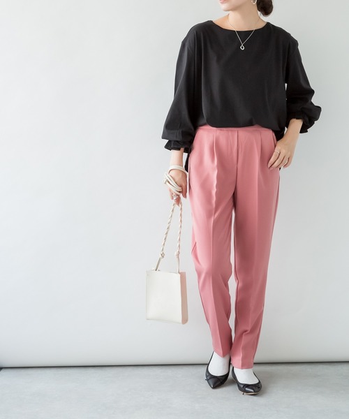 ElegChic(エレグシック)の「タックスリーブカットソー(Tシャツ/カットソー・レディース・チャコールグレー/モカ/オフホワイト/グレイッシュベージュ/ブラック・FREE)」の6枚目の写真