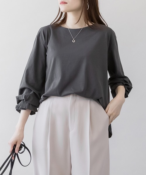 ElegChic(エレグシック)の「タックスリーブカットソー(Tシャツ/カットソー・レディース・チャコールグレー/モカ/オフホワイト/グレイッシュベージュ/ブラック・FREE)」の17枚目の写真