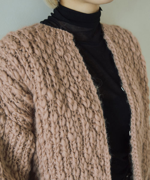 IENA LA BOUCLE（イエナラブークル）の「IENA LA BOUCLE スラブハンドニットショートカーディガン（カーディガン/ボレロ・レディース・キャメル・FREE）」の6枚目の写真