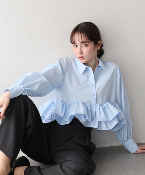 BLUEEAST(ブルーイースト)の「フリルヘムロングスリーブブラウス(シャツ/ブラウス・レディース・ブラック系/ブルー/ベージュ系・MEDIUM)」の3枚目の写真