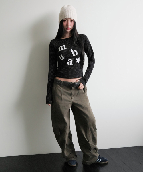 muahmuah（ムーアムーア）の「ドットパッチロゴ 長袖Tシャツ [ブラック]（Tシャツ/カットソー・レディース・その他・FREE）」の5枚目の写真