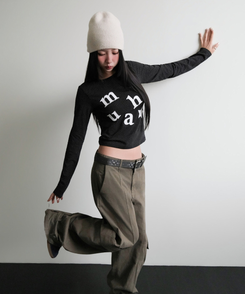 muahmuah（ムーアムーア）の「ドットパッチロゴ 長袖Tシャツ [ブラック]（Tシャツ/カットソー・レディース・その他・FREE）」の6枚目の写真