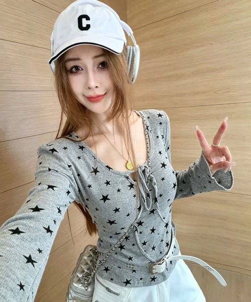 GEMEDA(ジェメダ)の「秋冬新作 星の総柄プリントロングスリーブTシャツ(Tシャツ/カットソー・レディース・モカ/ホワイト/グレー/ブラック・M)」の10枚目の写真