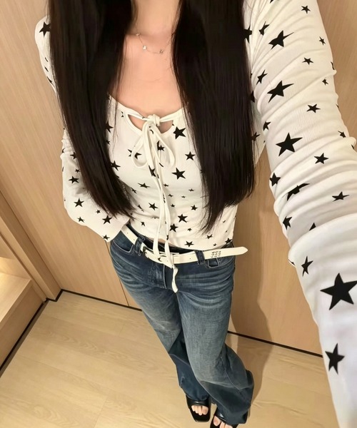 GEMEDA(ジェメダ)の「秋冬新作 星の総柄プリントロングスリーブTシャツ(Tシャツ/カットソー・レディース・モカ/ホワイト/グレー/ブラック・M)」の16枚目の写真