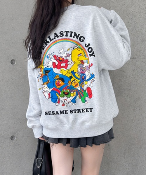 GLAMOROUS JANE(グラマラスジェーン)の「SESAME STREETバックプリントオーバーサイズトレーナー(スウェット・レディース・グリーン/杢グレー/ブラック・FREE)」の19枚目の写真