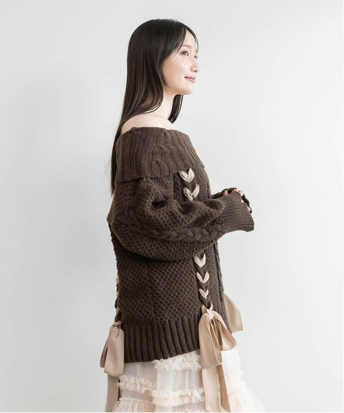 RANDA(ランダ)の「【Classical Ribbon Collection】【選べる丈感】リボンケーブルオフショルダーニット(ニット/セーター・レディース・ホワイト/ピンク/ブラウン・FT/FREE)」の14枚目の写真