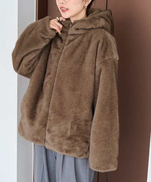 FREAK'S STORE(フリークスストア)の「限定展開 ボリューム ファー フード ジャケット(その他アウター・レディース・ベージュ/グレー/ブラウン・フリ-)」の13枚目の写真