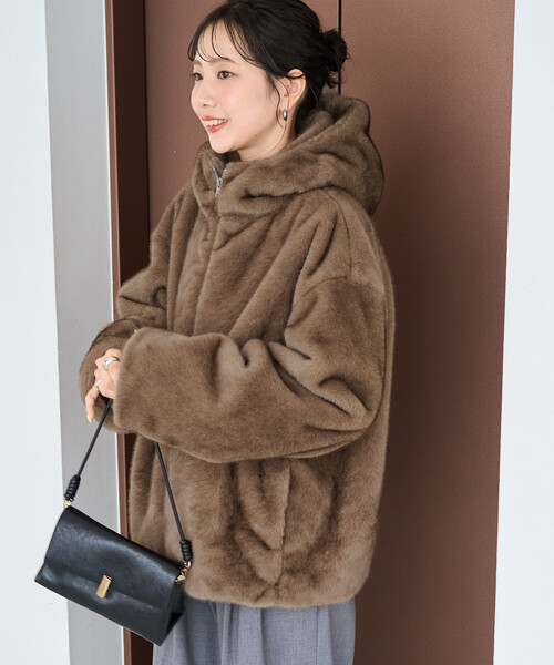 FREAK'S STORE(フリークスストア)の「限定展開 ボリューム ファー フード ジャケット(その他アウター・レディース・ベージュ/グレー/ブラウン・フリ-)」の14枚目の写真