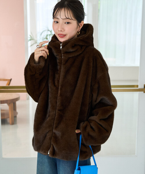 FREAK'S STORE(フリークスストア)の「限定展開 ボリューム ファー フード ジャケット(その他アウター・レディース・ベージュ/グレー/ブラウン・フリ-)」の21枚目の写真