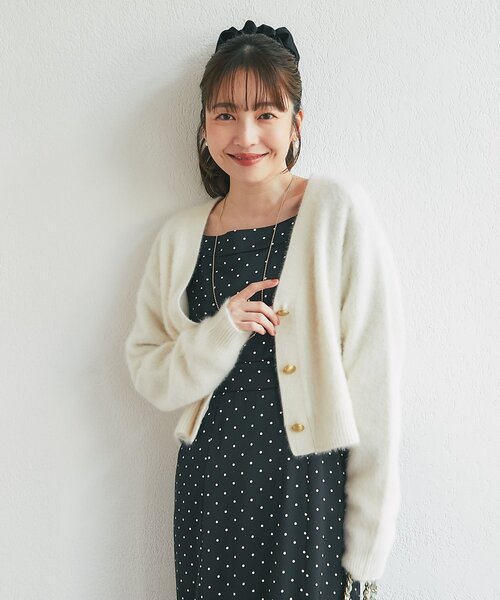 La boutique BonBon（ラブティックボンボン）の「ヘアリーウールカシミヤ混メタルボタンカーディガン（ニット/セーター・レディース・モカ/ピンク/オフホワイト・FREE）」の6枚目の写真