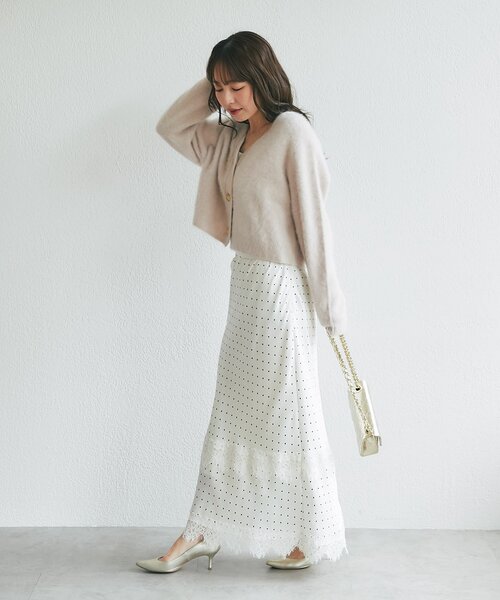 La boutique BonBon（ラブティックボンボン）の「ヘアリーウールカシミヤ混メタルボタンカーディガン（ニット/セーター・レディース・モカ/ピンク/オフホワイト・FREE）」の12枚目の写真