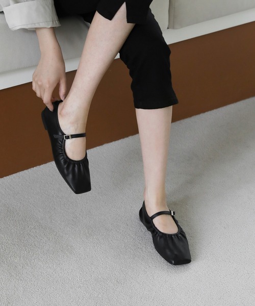 SAPPUN(サプン)の「Libella(リベラ)メリージェーンフラットパンプス(220-65108)SAPPUN(サプン)(パンプス・レディース・ブラック/アイボリー・22.5/23/23.5/24/24.5)」の3枚目の写真