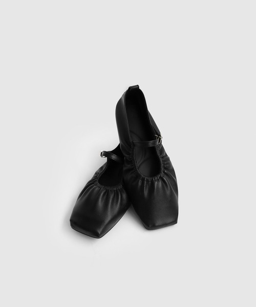 SAPPUN(サプン)の「Libella(リベラ)メリージェーンフラットパンプス(220-65108)SAPPUN(サプン)(パンプス・レディース・ブラック/アイボリー・22.5/23/23.5/24/24.5)」の5枚目の写真