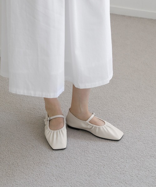 SAPPUN(サプン)の「Libella(リベラ)メリージェーンフラットパンプス(220-65108)SAPPUN(サプン)(パンプス・レディース・ブラック/アイボリー・22.5/23/23.5/24/24.5)」の13枚目の写真