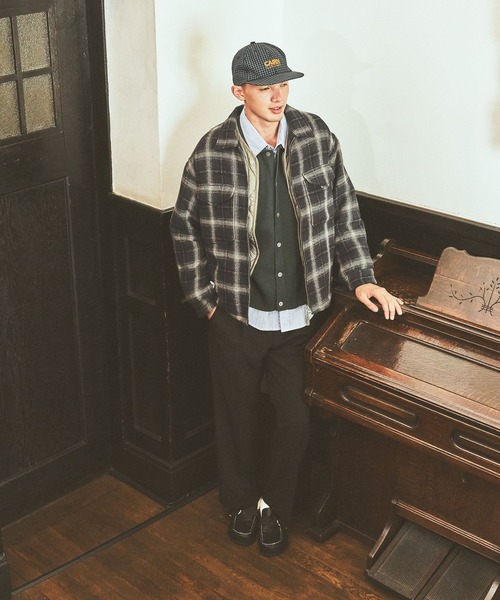 TAION(タイオン)の「【TAION(タイオン)】別注MILITARY CREW NECK BUTTON DOWN JKT(ダウンベスト・メンズ・グリーン/ブラック・MEDIUM/LARGE)」の15枚目の写真
