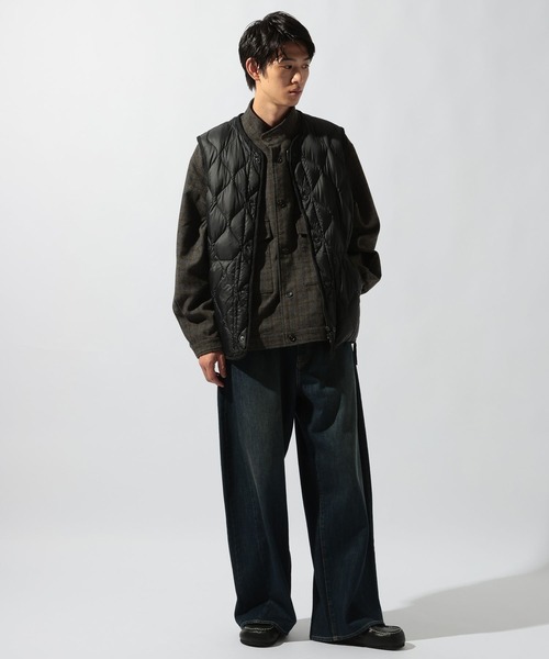 TAION(タイオン)の「【TAION(タイオン)】別注MILITARY CREW NECK BUTTON DOWN JKT(ダウンベスト・メンズ・グリーン/ブラック・MEDIUM/LARGE)」の16枚目の写真