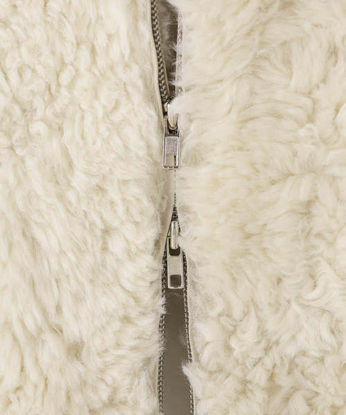 U by SPICK&SPAN(ユーバイスピックアンドスパン)の「LOW CLASSIC Lc / ロウ クラシック エルシー FUZZY FAKE FUR JK(その他アウター・レディース・アイボリー・MEDIUM)」の4枚目の写真