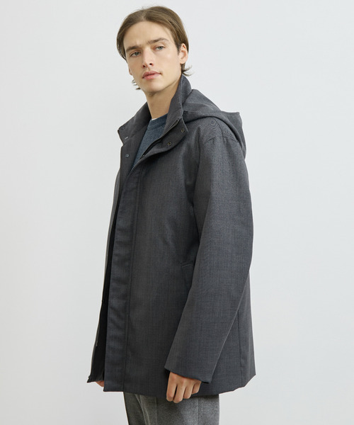 MEN'S MELROSE（メンズメルローズ）の「TWシャークスキンボンディングフーデットブルゾン ｜防風 / 保温（ブルゾン・メンズ・グレー/ブラック・5/4/3/2）」の10枚目の写真