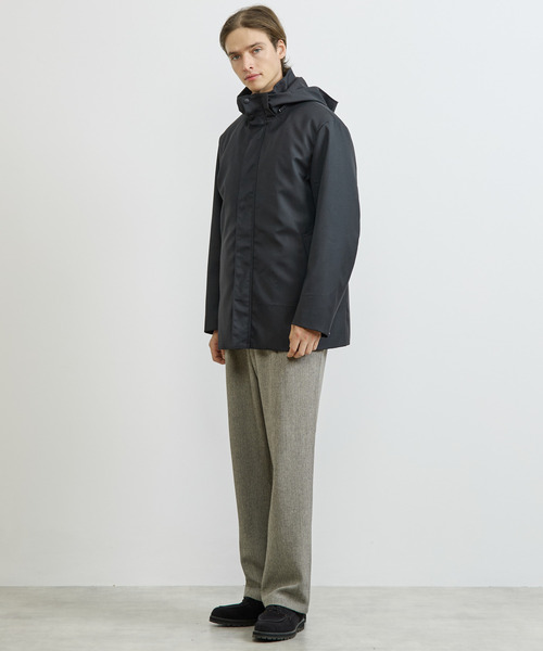 MEN'S MELROSE（メンズメルローズ）の「TWシャークスキンボンディングフーデットブルゾン ｜防風 / 保温（ブルゾン・メンズ・グレー/ブラック・5/4/3/2）」の9枚目の写真