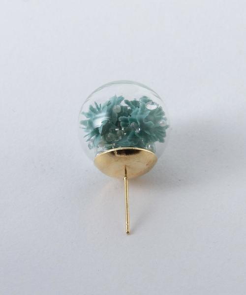 Another Edition（アナザーエディション）の「フラワーピアス/AEBFC FLW P（ピアス（両耳用）・レディース・オフホワイト/コバルトブルー・FREE）」の5枚目の写真