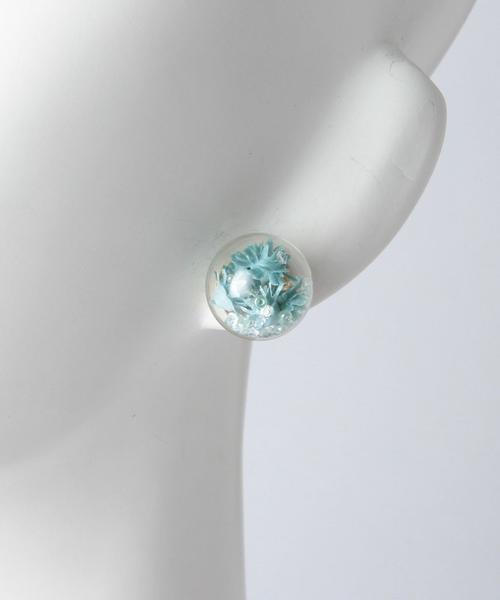 Another Edition（アナザーエディション）の「フラワーピアス/AEBFC FLW P（ピアス（両耳用）・レディース・オフホワイト/コバルトブルー・FREE）」の6枚目の写真