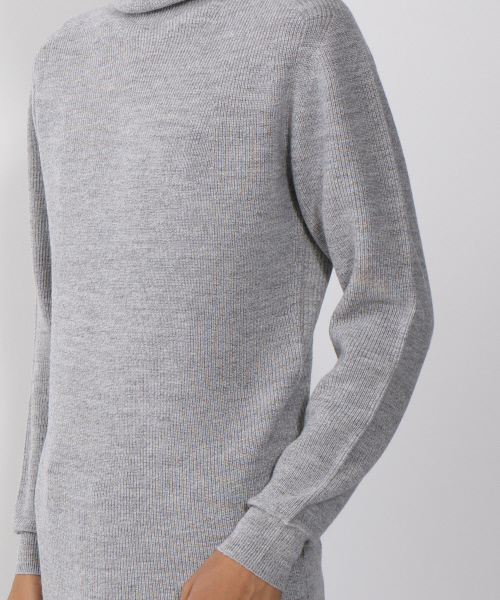 ABAHOUSE（アバハウス）の「畦リブタートルネック（ニット/セーター・メンズ・ワイン/ブラック/オフホワイト/グレー・46/44/48）」の9枚目の写真