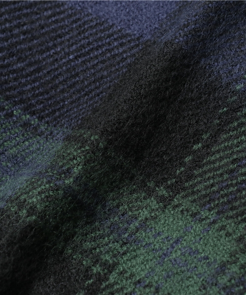 earth music&ecology（アースミュージックアンドエコロジー）の「【2016Winter】シックチェックストール（ストール/ショール・レディース・グリーン系その他/ネイビー/レッド/グレー・FREE）」の6枚目の写真