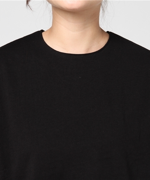 RNA（アールエヌエー）の「M0627 ドロップショルダーコンビTシャツ（Tシャツ/カットソー・レディース・ネイビー/ブラック/ホワイト・MEDIUM）」の6枚目の写真