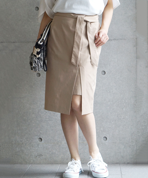 laboratory work（ラボラトリーワーク）の「リボンベルト付きチューリップスカート（スカート・レディース・カーキ/ベージュ/ネイビー・MEDIUM）」の12枚目の写真