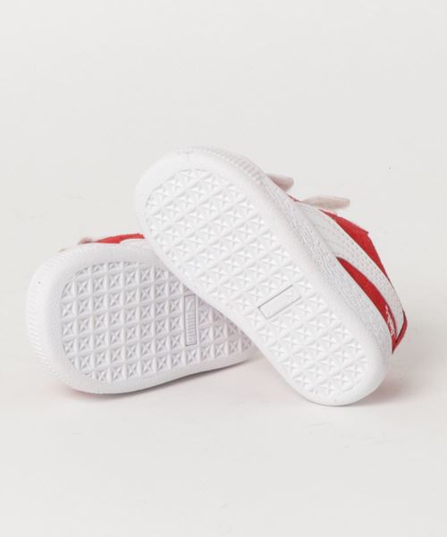 PUMA(プーマ)の「ミニオンズ スウェード V インファント (KIDS)(スニーカー・キッズ・レッド/ブルー/ブラック・15.0cm/12cm/13cm/16.0cm/14cm)」の5枚目の写真