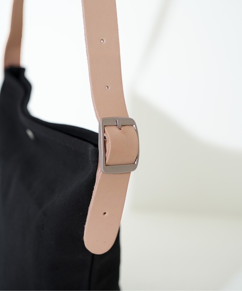 CONVERSE（コンバース）の「【CONVERSE/コンバース】CANVAS LEATHER SHOULBAG（ショルダーバッグ・レディース・オフホワイト/ベージュ/ブラック/ネイビー/グレー・FREE）」の14枚目の写真