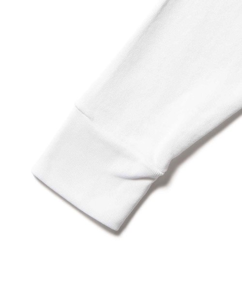 Levi's（リーバイス）の「Levi's/リーバイス クルーネックスウェットシャツ GRAPHIC CREW SWTSHIRT- G HM AMA CREW GAP WHITE Graphic（スウェット・メンズ・ナチュラル・MEDIUM/X-SMALL/SMALL/LARGE/X-LARGE/XX-LARGE）」の3枚目の写真