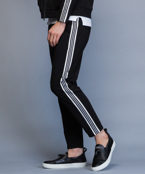 5351 POUR LES HOMMES（ゴーサンゴーイチプールオム）の「ダブルクロストラウザーパンツ（その他パンツ・メンズ・ブラック/ボルドー・44/44(S)/46(M)/48(L)/46/48）」の2枚目の写真