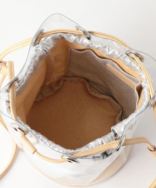 BEAUTY&YOUTH UNITED ARROWS(ビューティーアンドユースユナイテッドアローズ)の「BY PVC ミニドローストバッグ -2WAY-¨ о(ショルダーバッグ・レディース・ホワイト/ブラック/ブラウン・FREE)」の11枚目の写真