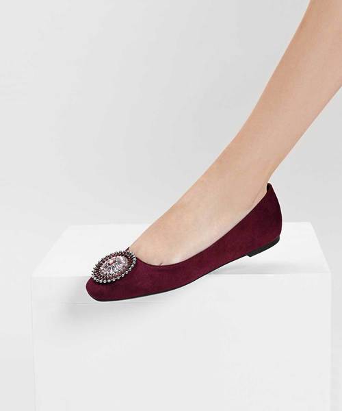CHARLES & KEITH(チャールズ & キース)の「エンベリッシュポインテッドバレリーナ / EMBELLISHED POINTED BALLERINAS(バレエシューズ・レディース・ブラック/ブルー/バーガンディー・22.5cm/23cm/23.5cm/24.5cm/25cm/25.5cm)」の16枚目の写真